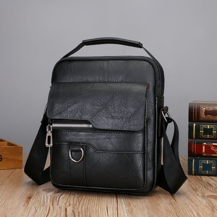 Bolsa de Ombro Masculina Jeep de Couro - Transversal Lanus Store Bolsa de Ombro Preta China 
