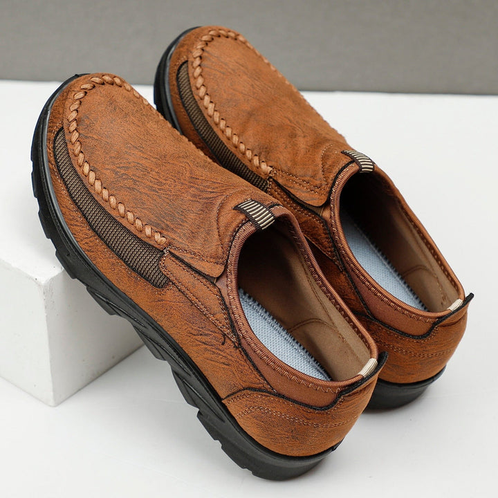 Mocassim Masculino de Couro - Sapato Casual ComfyMens Lanus Store Mocassim Masculino de Couro Marrom 37 
