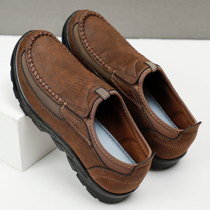Mocassim Masculino de Couro - Sapato Casual ComfyMens Lanus Store Mocassim Masculino de Couro Marrom Escuro 37 
