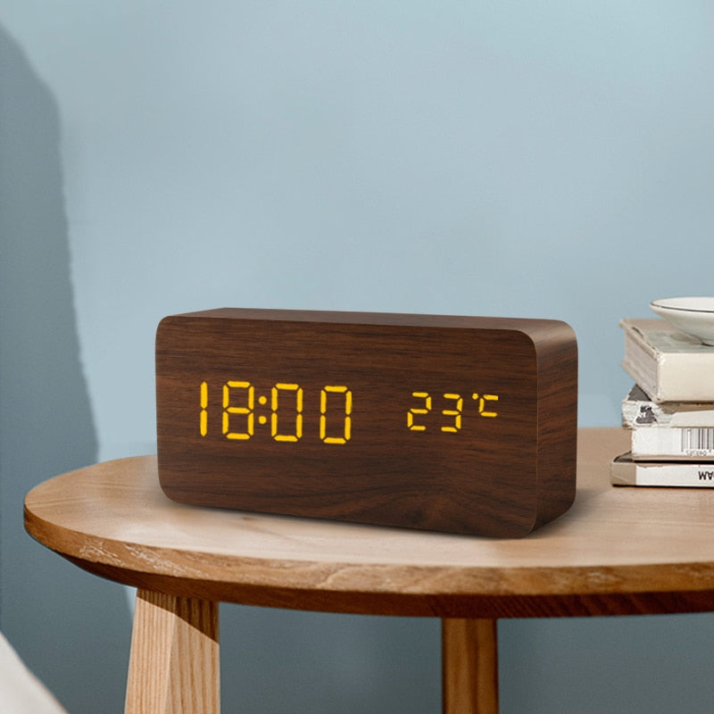 Relógio Digital de Madeira com Led de Mesa Lanus Store 